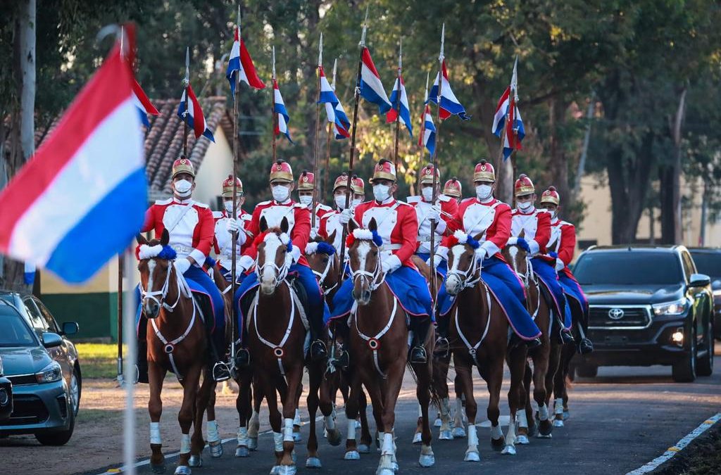 Mandatario encabezó festejos por el Día del Ejército Paraguayo