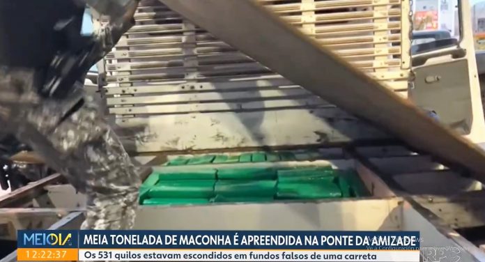Decomisan 500 kilos de MARIHUANA en el Puente de la Amistad