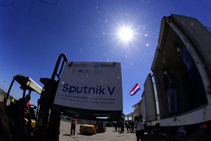 Ministerio de Salud libera lote del segundo componente de las vacunas Sputnik V