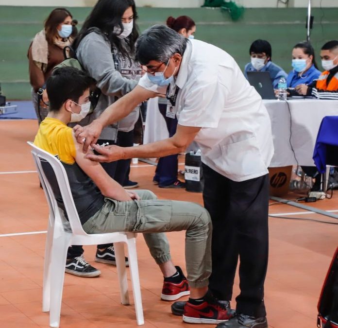 Paraguay aguarda 1,5 millones de dosis de Pfizer y se habilitaría vacunación a menores de 18
