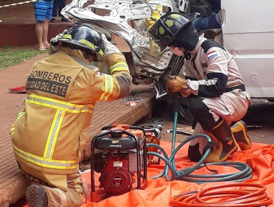 Conductor en contramano causó accidente en el Lago de la República