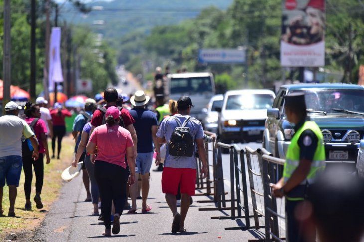 Caminera reporta aumento de peregrinantes que van hasta Caacupé