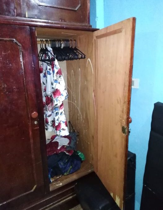 Ladrones “visitaron” casa de un árbitro y robaron remeras de fútbol