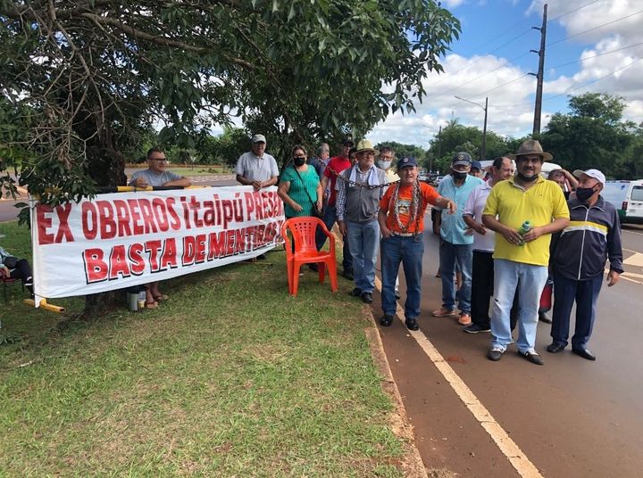 Ex obreros de Itaipu anuncianmanifestación desde 26 de enero