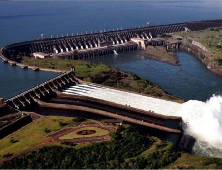 ECONOMÍA: Se redujo 13% la compensación por cesión de energía de la Itaipú