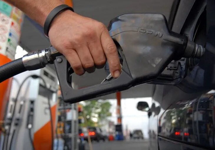 ECONOMÍA: Volumen de combustible importado se mantiene, pese al alza de precios