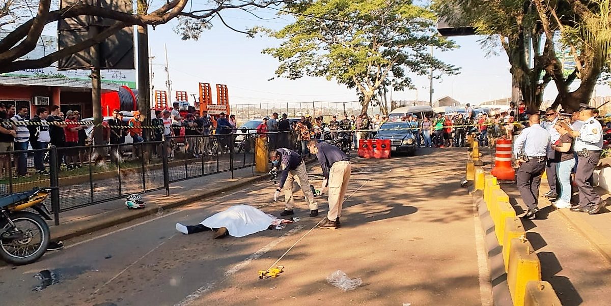 SUCESOS: Motociclista murió decapitado en la zona primaria del puente