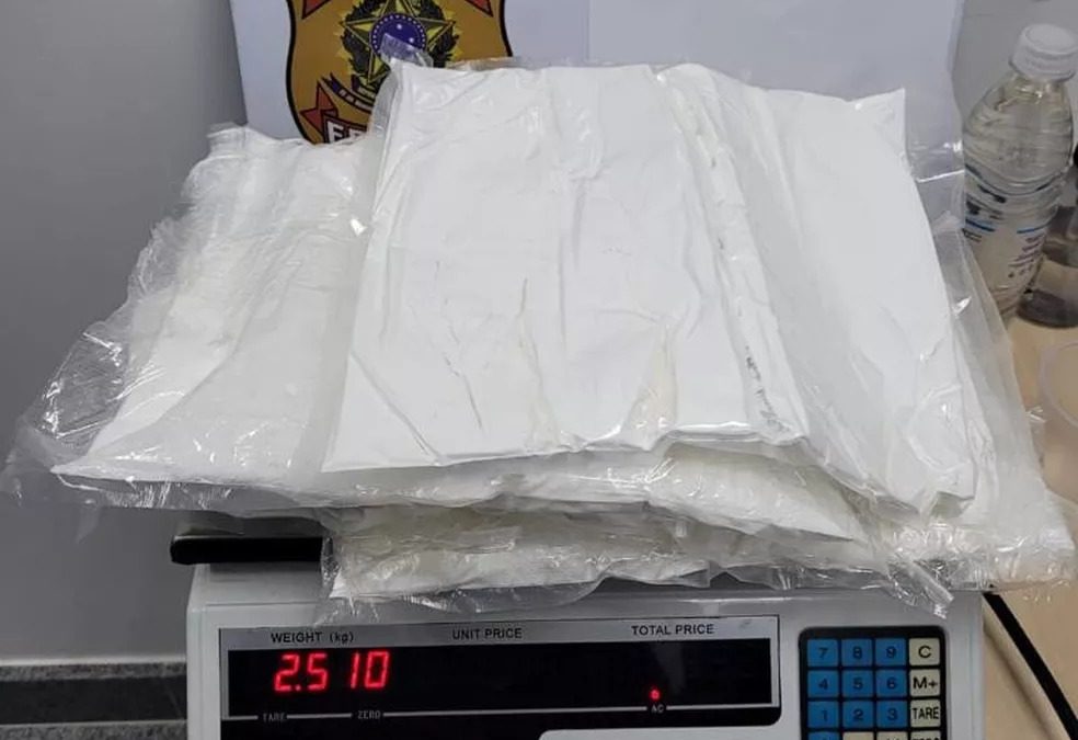 LOCALES: Detienen a PARAGUAYA con 2,5 kilos de COCAINA