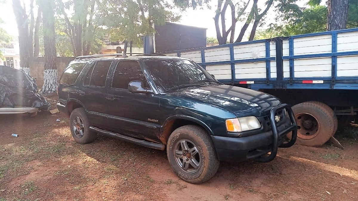 Encuentran otro vehículo usado en asalto a camión de transportadora