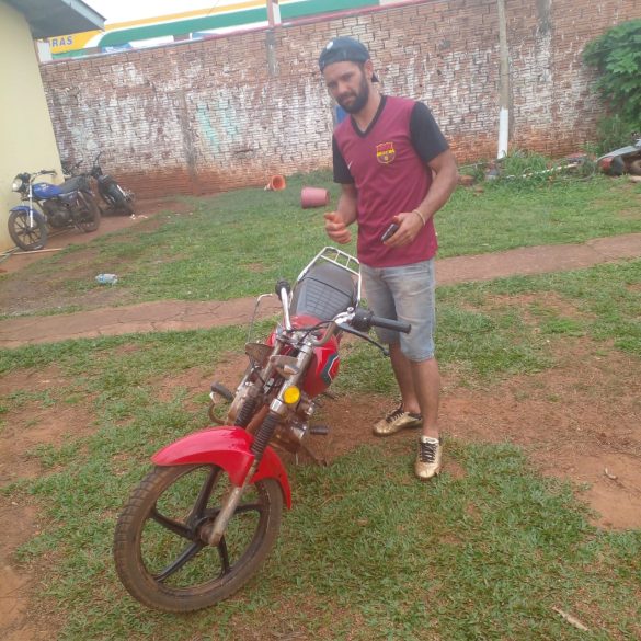 José Ribeiro, una de las tantas víctimas de robo de motos. Él tuvo la suerte de que abandonaron su biciclo, pero en la mayoría de los casos ya nunca son recuperados.
