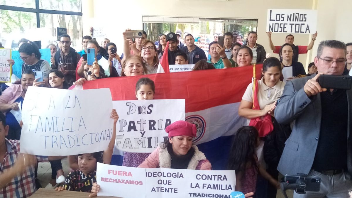 LOCALES: Suman distritos que no apoyan la Ley de Transformación Educativa