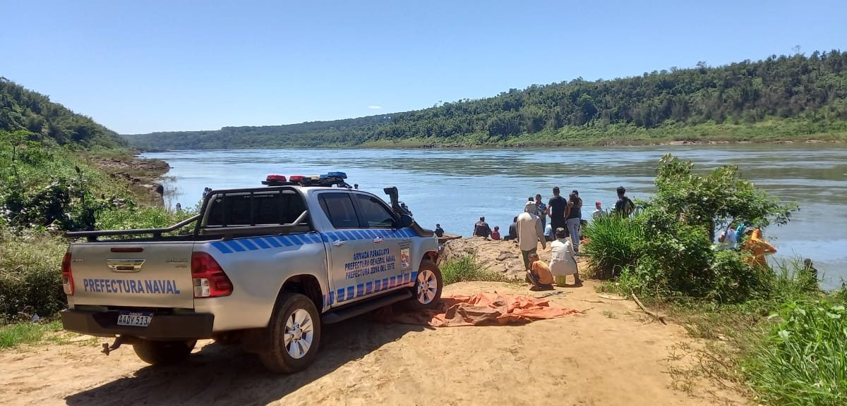 SUCESOS: Puerto Irala, Hallan cuerpo de niño desaparecido en aguas del río Paraná
