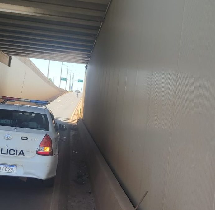 SUCESOS: Vuelven a robar los cables de la LUMINICA del viaducto del km 7