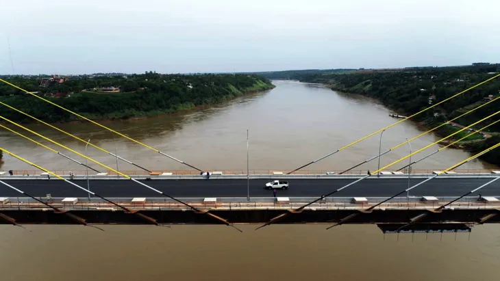 LOCALES: Concluyó el asfaltado del Puente Integración entre Paraguay y Brasil
