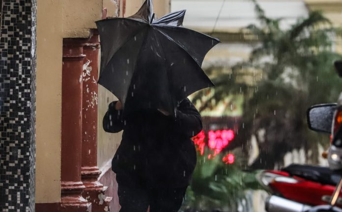 CLIMA: Pronostican un jueves cálido con lluvias y tormentas eléctricas