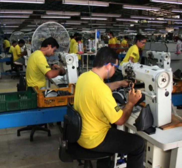 ECONOMÍA: Aumenta 10% el empleo en las industrias maquiladoras