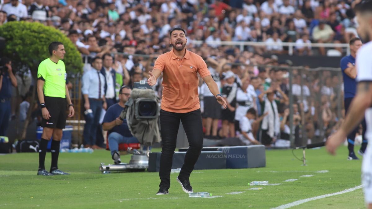 DEPORTES: Bombazo! Olimpia despidió a Julio César Cáceres