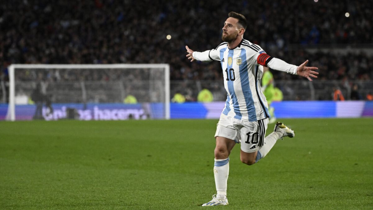 DEPORTES: Argentina celebra ante Ecuador gracias a una genialidad de Messi