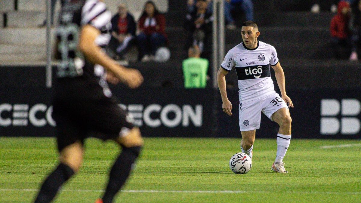 DEPORTES: Olimpia se aleja de la zona Libertadores