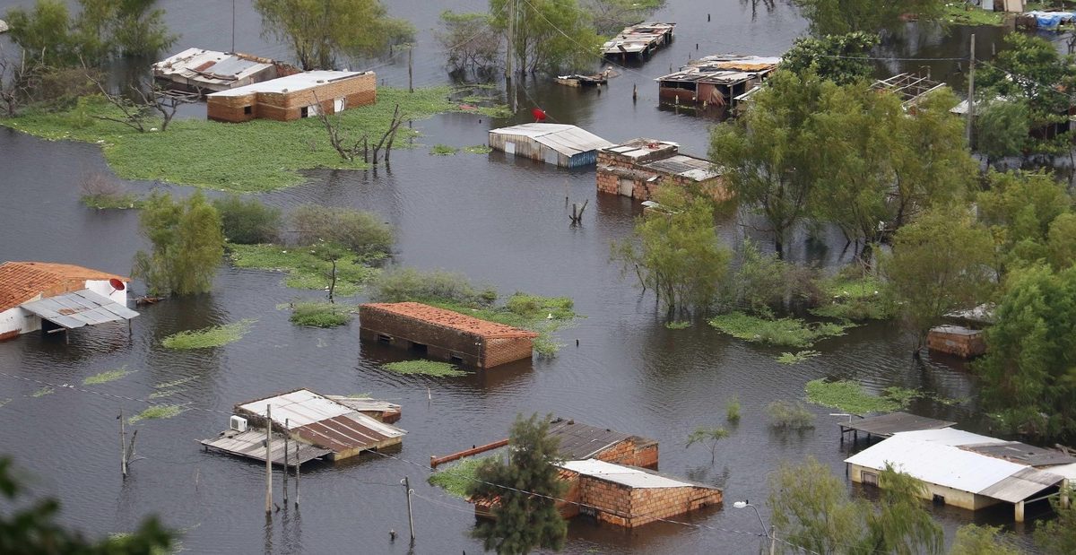 NACIONALES: Más de 2.200 familias afectadas por inundaciones